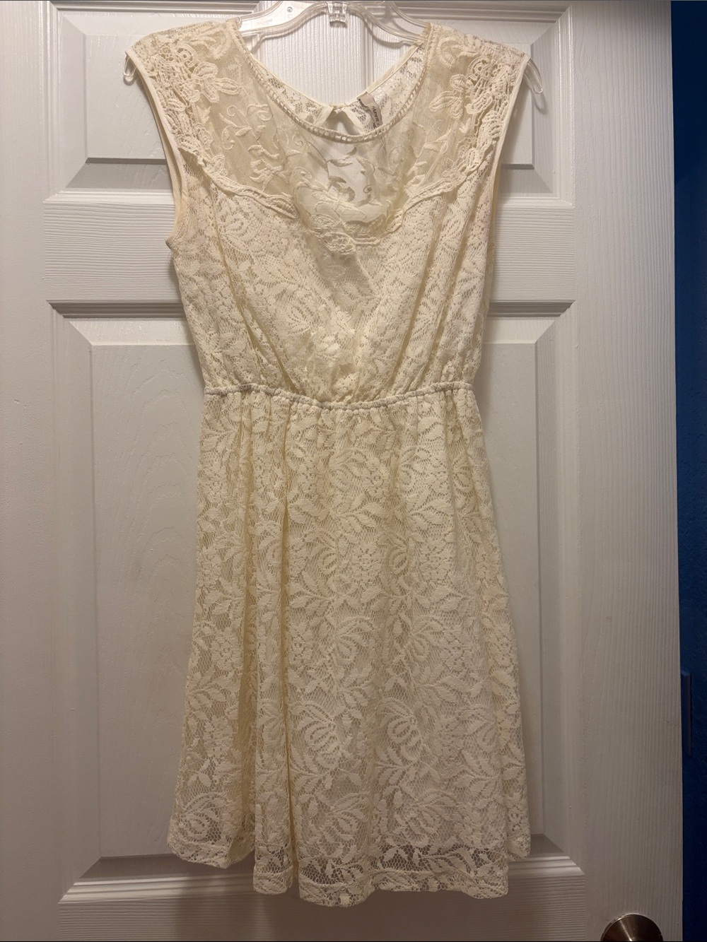 Paper Crane Women's Cream Lace Fit & Flare Dress size M